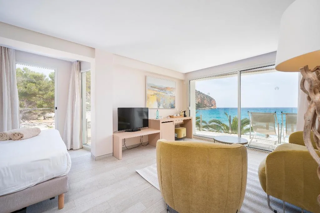JUNIOR SUITE SEA VIEW Room, Melbeach Hotel & Spa, Majorca