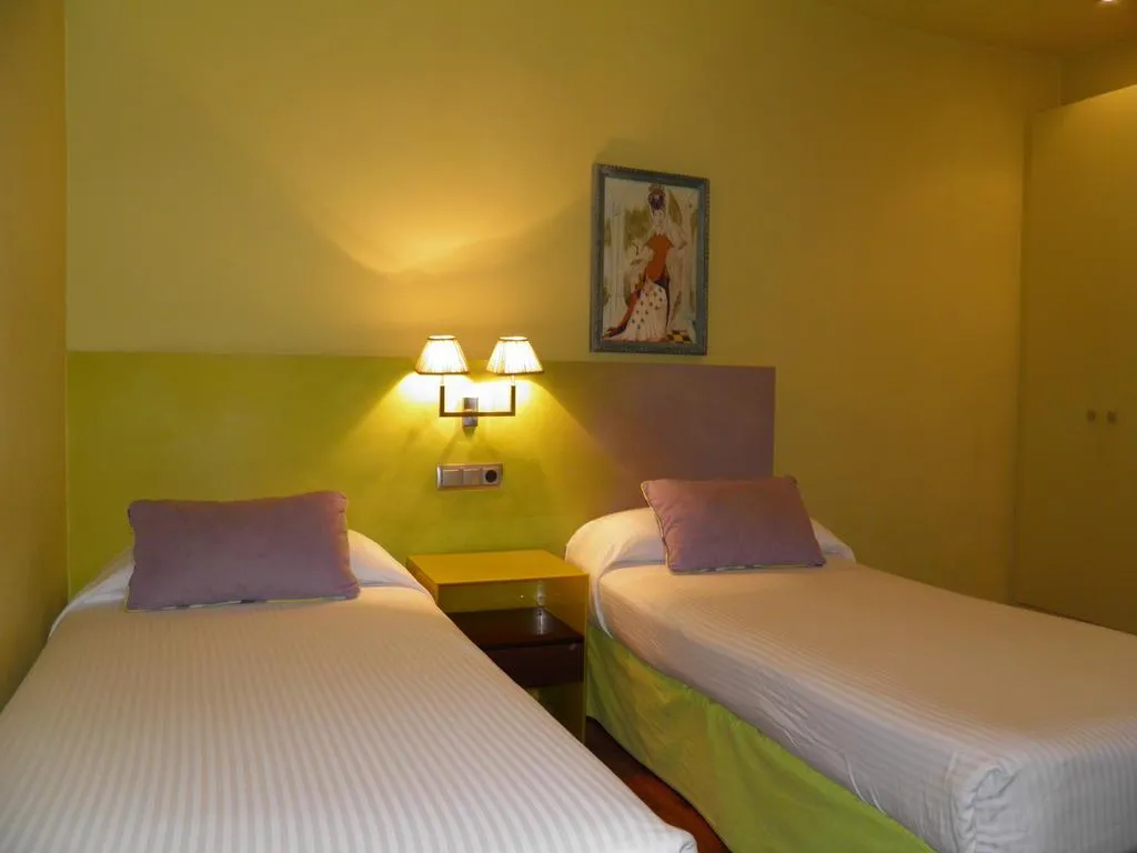 Double or Twin STANDARD Room, Annex Rey Don Jaime I, Barcelona