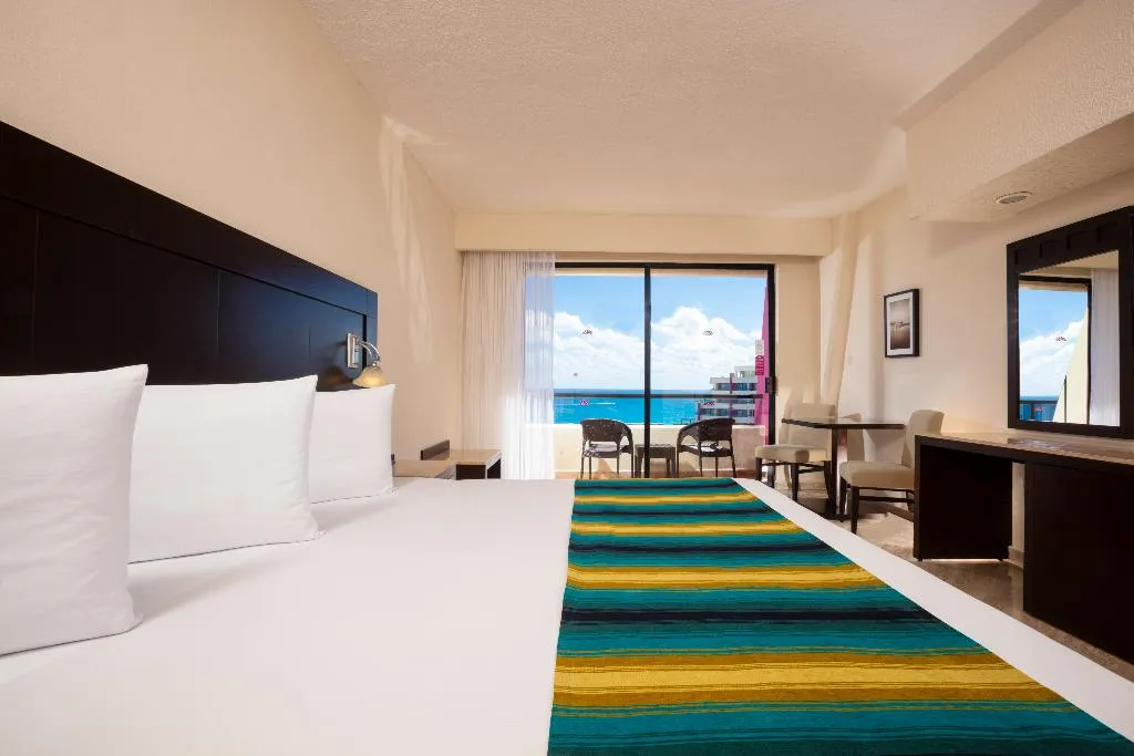 Room STANDARD Room, Crown Paradise Club Cancun All Inclusive, Cancun Area