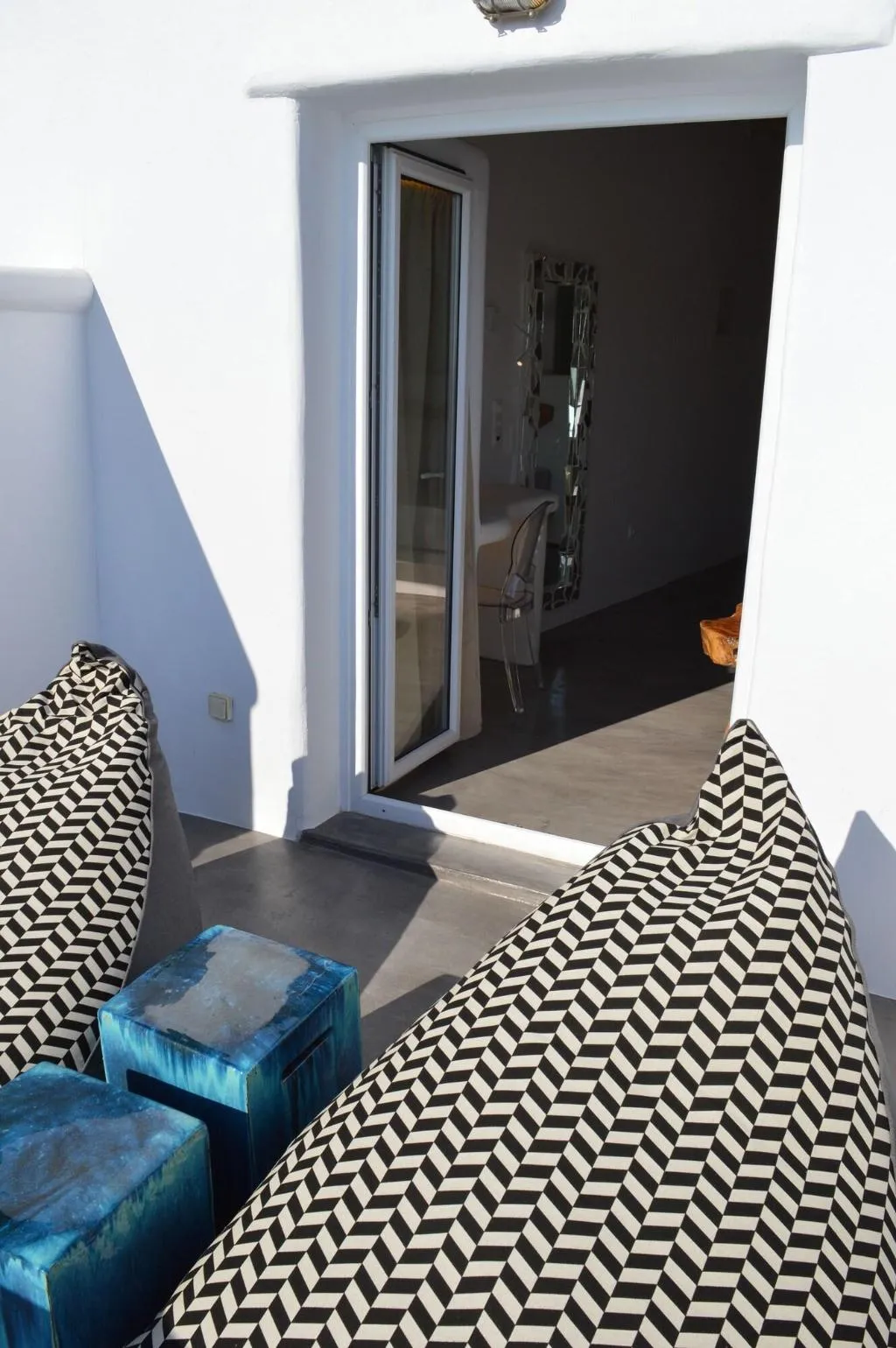 Room, Flaskos Suites, Mykonos