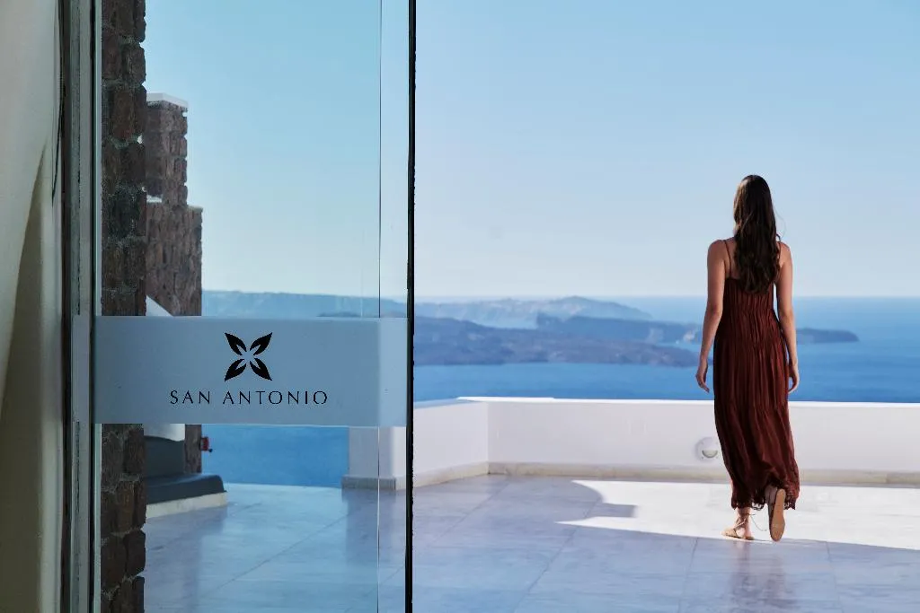Lobby, San Antonio, Santorini