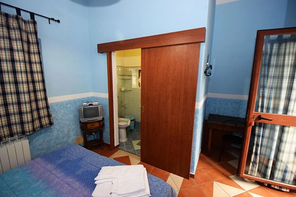 Room, Giucalem La Casa Negli Orti, Catania