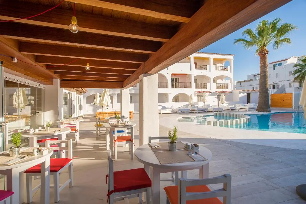 Terrace, Vibra Bossa Flow Hotel, Ibiza