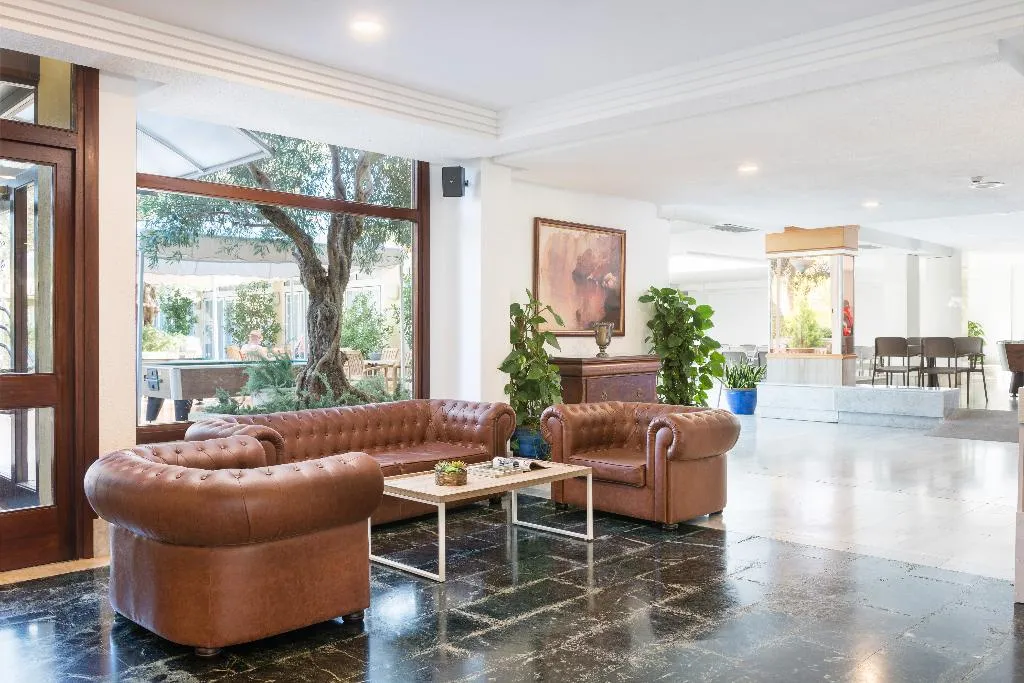 Lobby, Aparthotel Alcudia Beach, Majorca