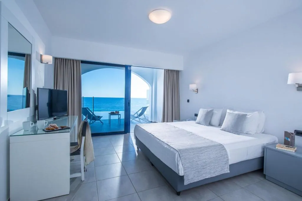 DOUBLE SUPERIOR WITH PRIVATE POOL Room, Peninsula Resort & Spa, Crete