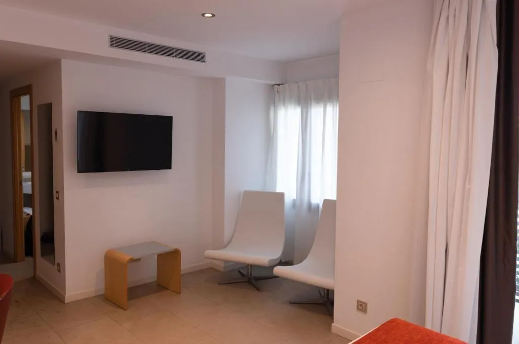 Double or Twin SUPERIOR WITH TERRACE Room, Hotel NM Suites by Escampa Hotels, Costa Brava