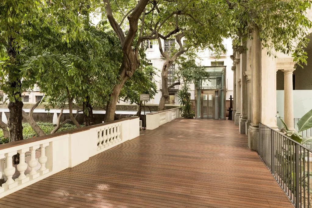 General view, Petit Palace Boquería Garden, Barcelona
