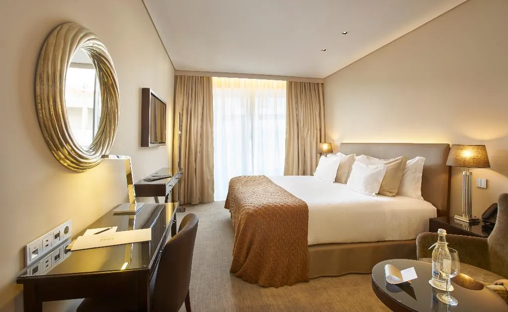 DOUBLE SINGLE USE SUPERIOR Room, PortoBay Liberdade, Lisbon