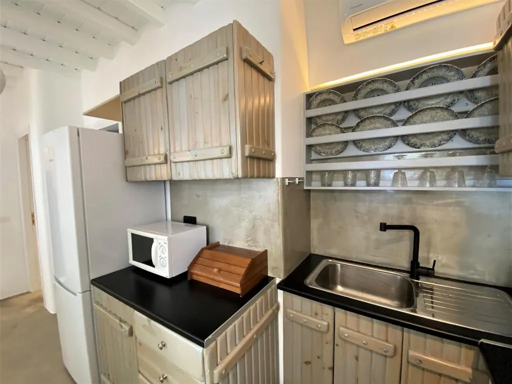 Room, Flaskos Suites, Mykonos