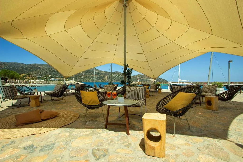 Bar, Zeus Eleva Mirabello Bay, Crete