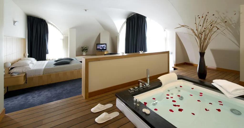 SUITE STANDARD Room, Delle Fiere, Milan