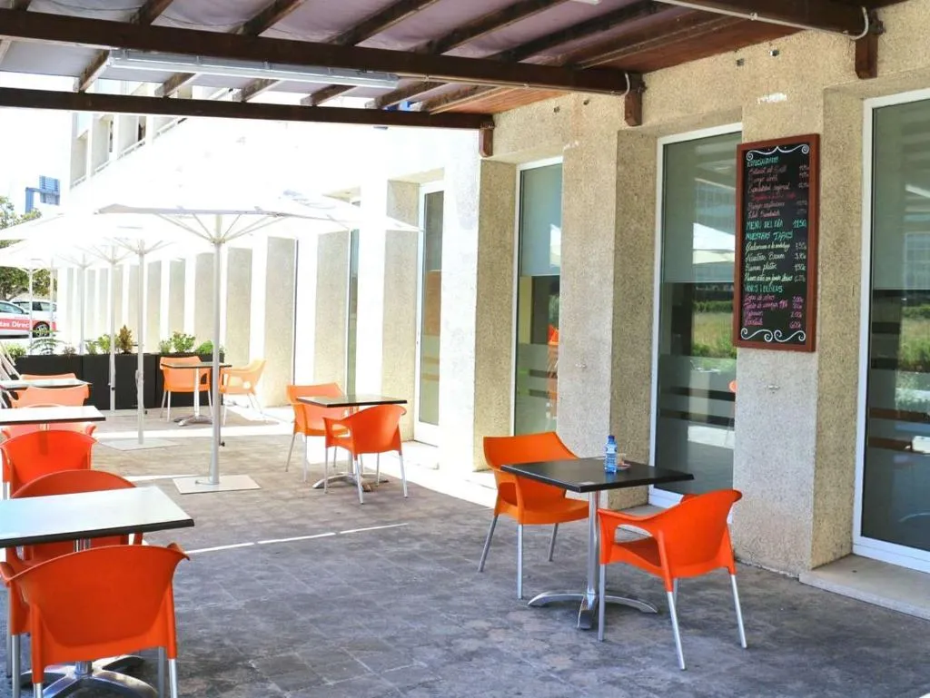 Terrace, Travelodge Barcelona del Vallès, Barcelona