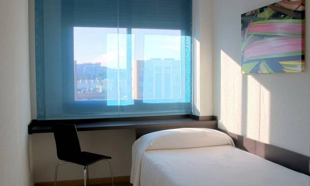 APARTMENT TWO BEDROOMS Room, Compostela Suites, Madrid