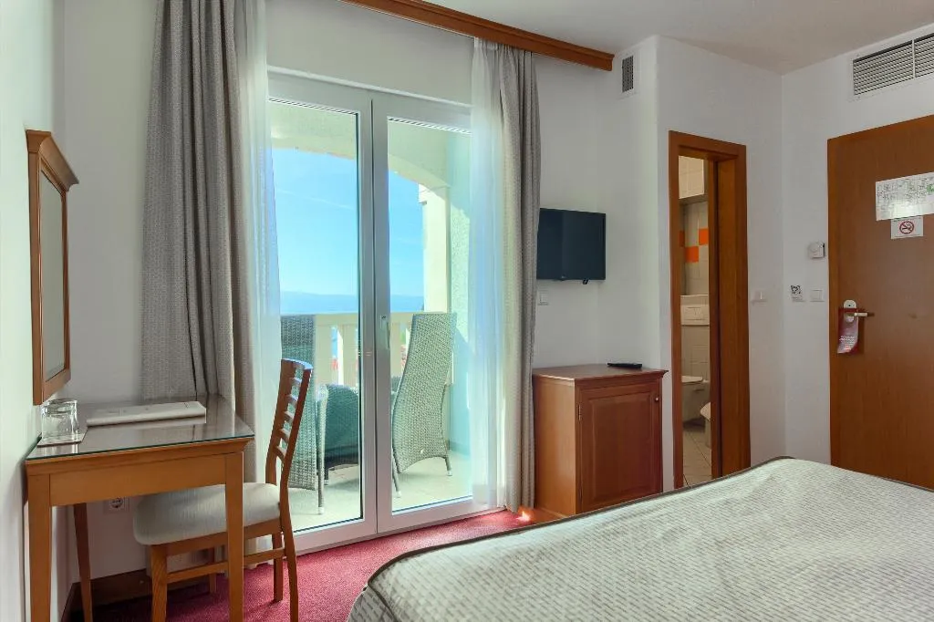 DOUBLE RIVER VIEW Room, Villa Dvor, Split