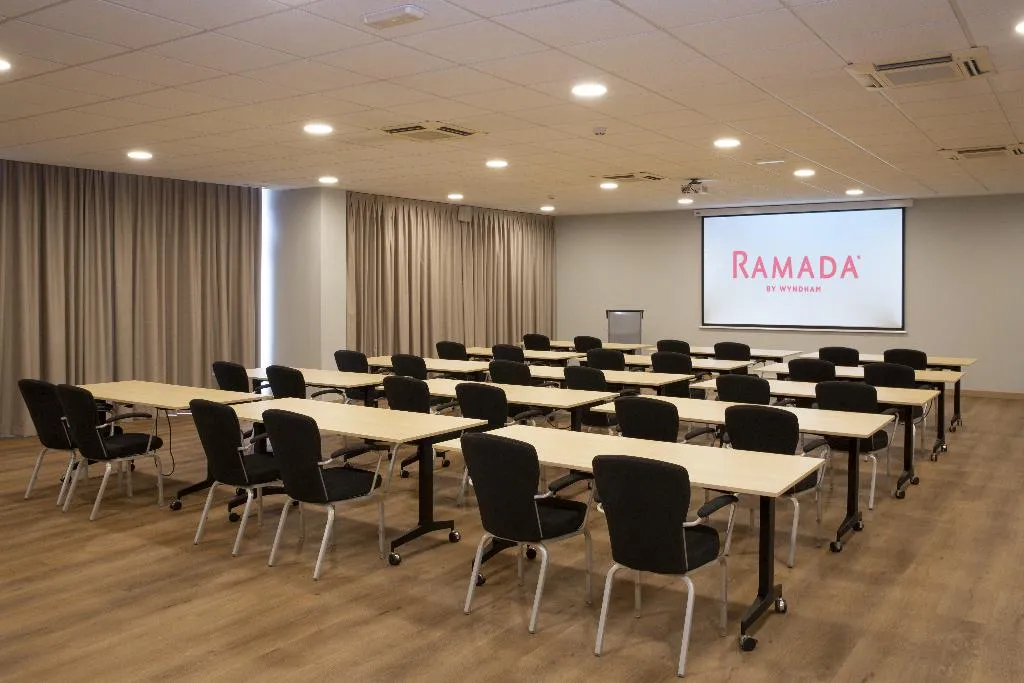 Conferences, Ramada by Wyndham Madrid Getafe, Madrid