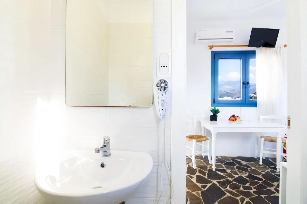 Room, Okirroi Villas and Apts, Crete