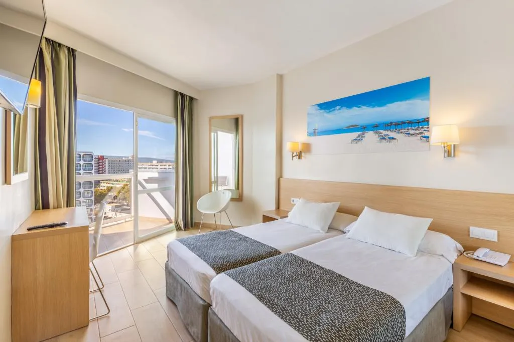 TWIN POOL VIEW Room, Samos, Majorca