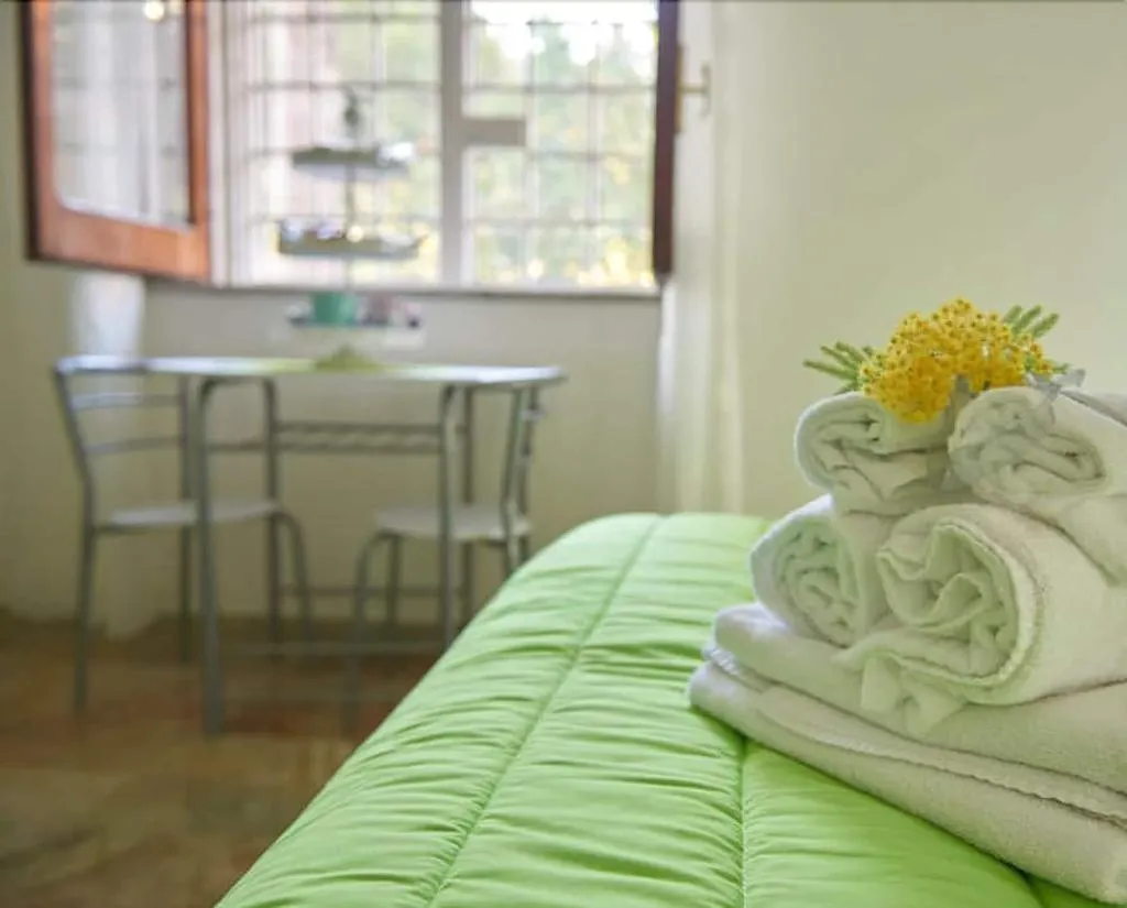 Room, L Anfiteatro Di Pompei B B, Naples