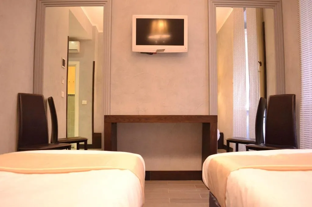 Room, Tiburtina House, Rome