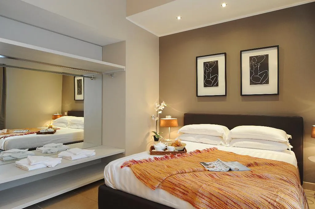 APARTMENT CAPACITY 3 Room, Residence Trianon Borgo Pio, Rome
