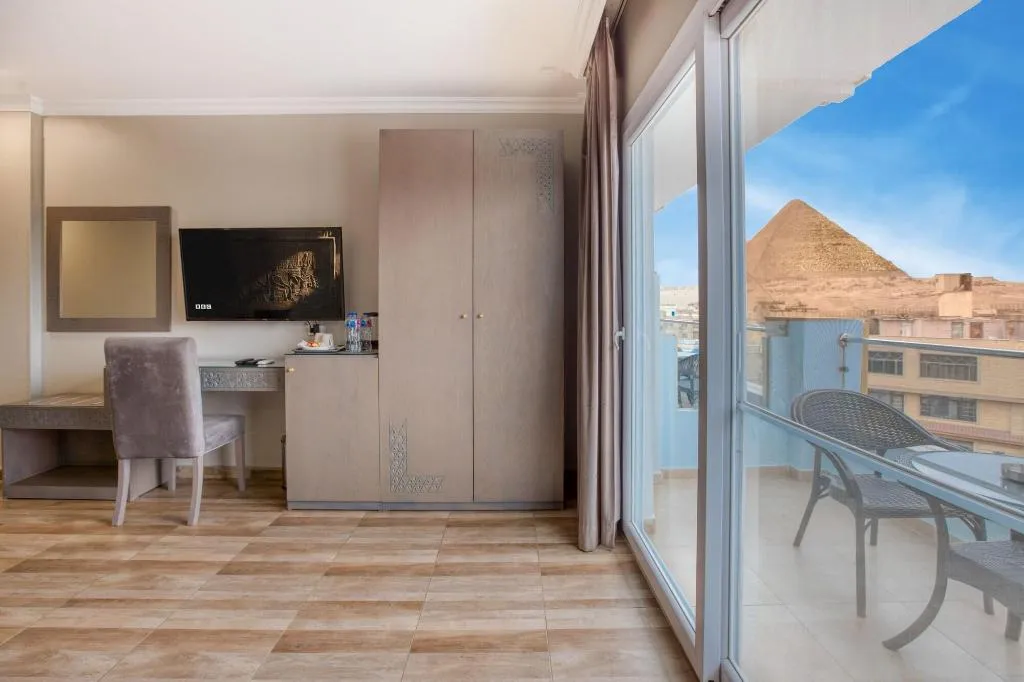 Room, Mamluk Pyramids Hotel, Cairo