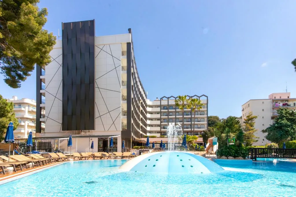 Pool, Golden Avenida Family Suites, Costa Dorada