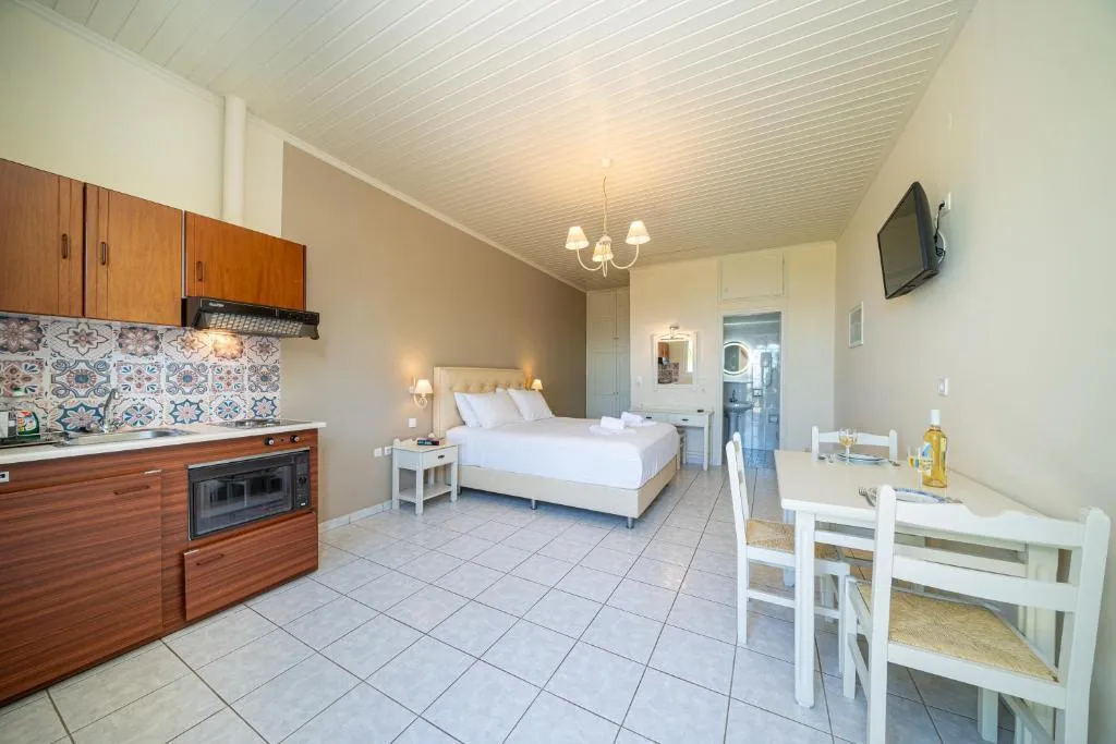 STUDIO SEA VIEW CAPACITY 3 Room, Studios Vrionis Panoramic Sunset, Kefallinia