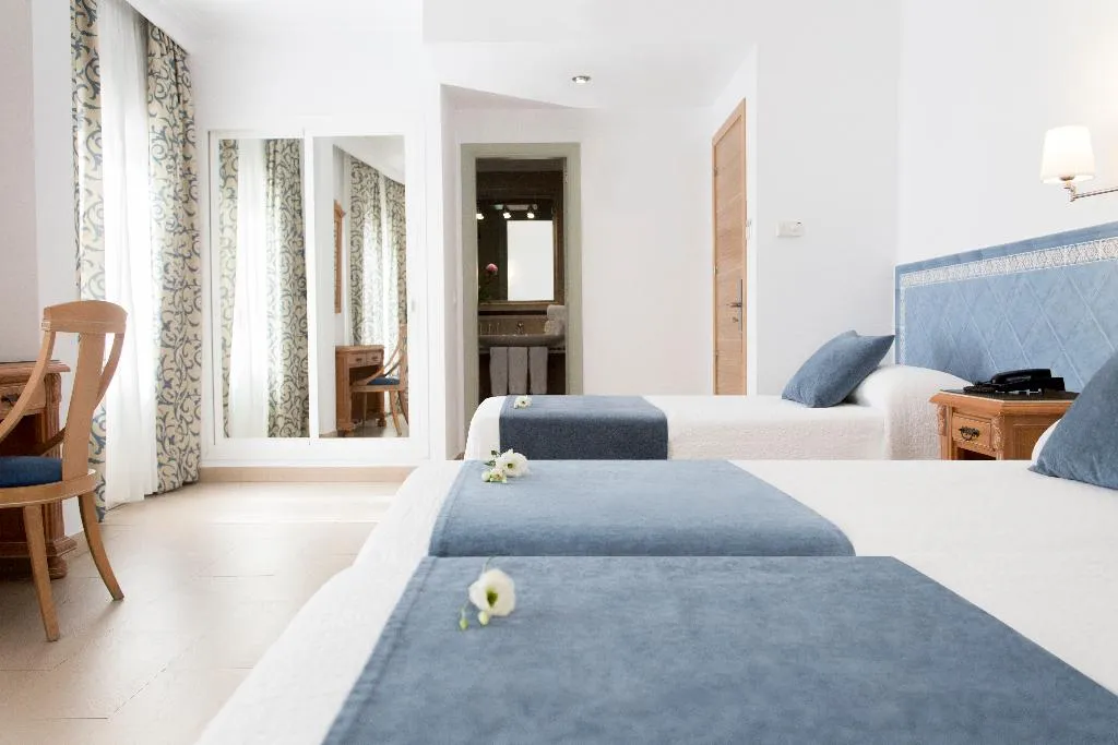 QUADRUPLE STANDARD Room, Plaza Cavana, Costa Del Sol