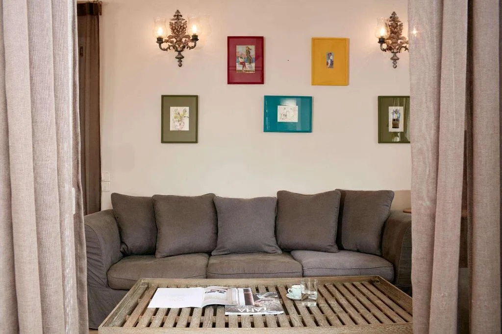 Room, Diles & Rinies, Mykonos
