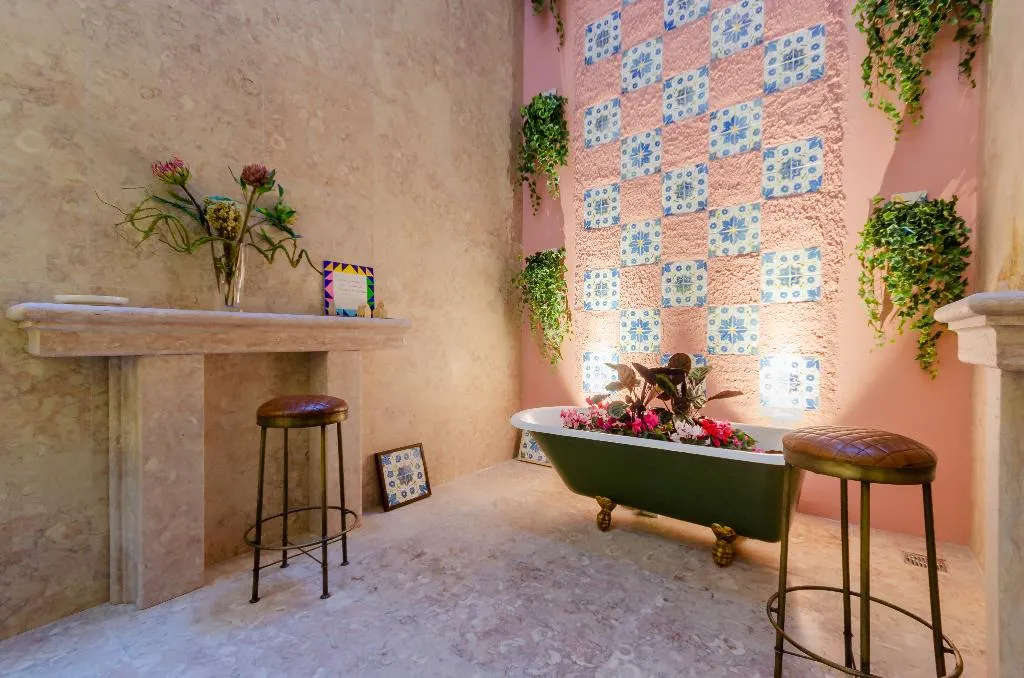 Bar, The Emerald House Lisbon, Curio Collection by Hilt, Lisbon