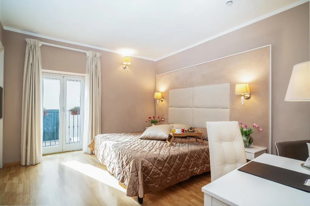Room, Hotel Centrale, Olbia