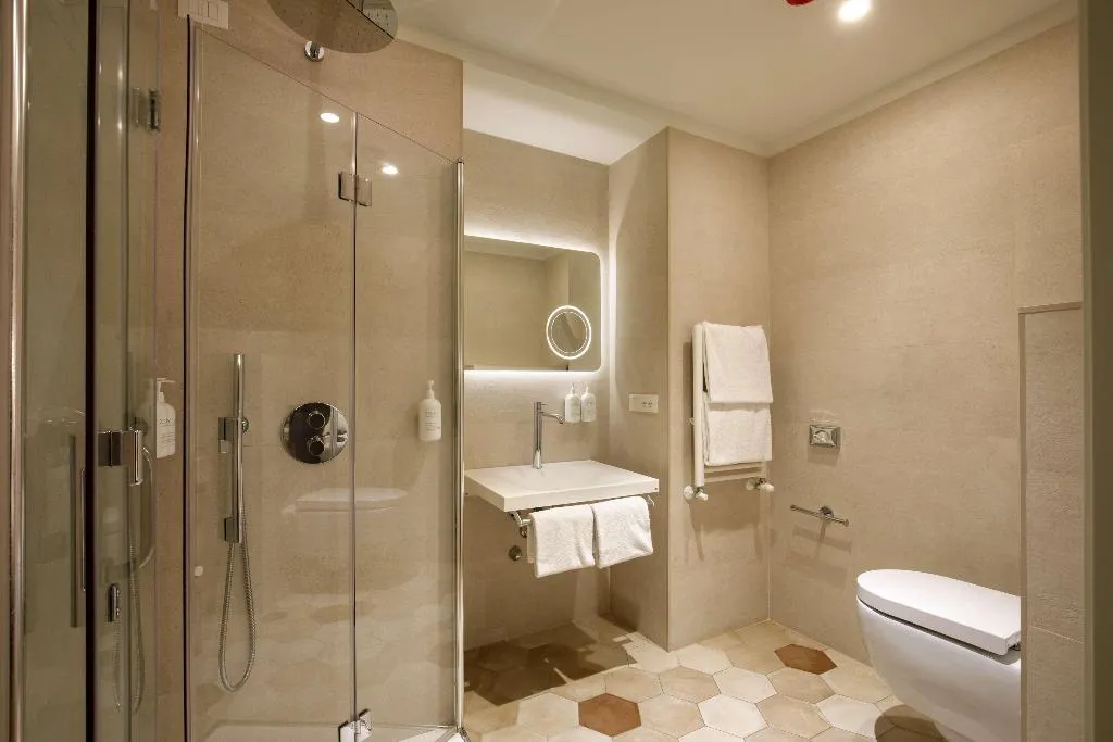 DOUBLE Accessible SUPERIOR Room, Cosmopolita Hotel Rome, Tapestry Collection by Hil, Rome