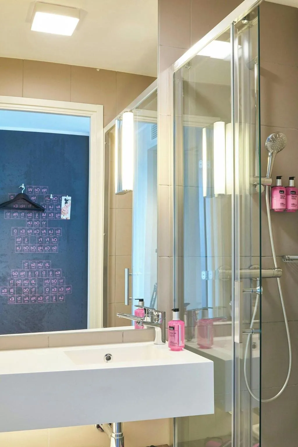 DOUBLE QUEEN SIZE BED Room, Moxy Milan Airport, Milan
