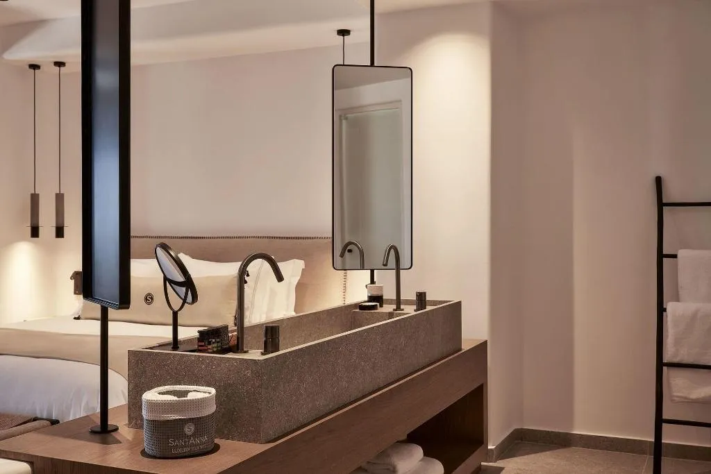 Room, SantAnna Luxury Suites, Santorini