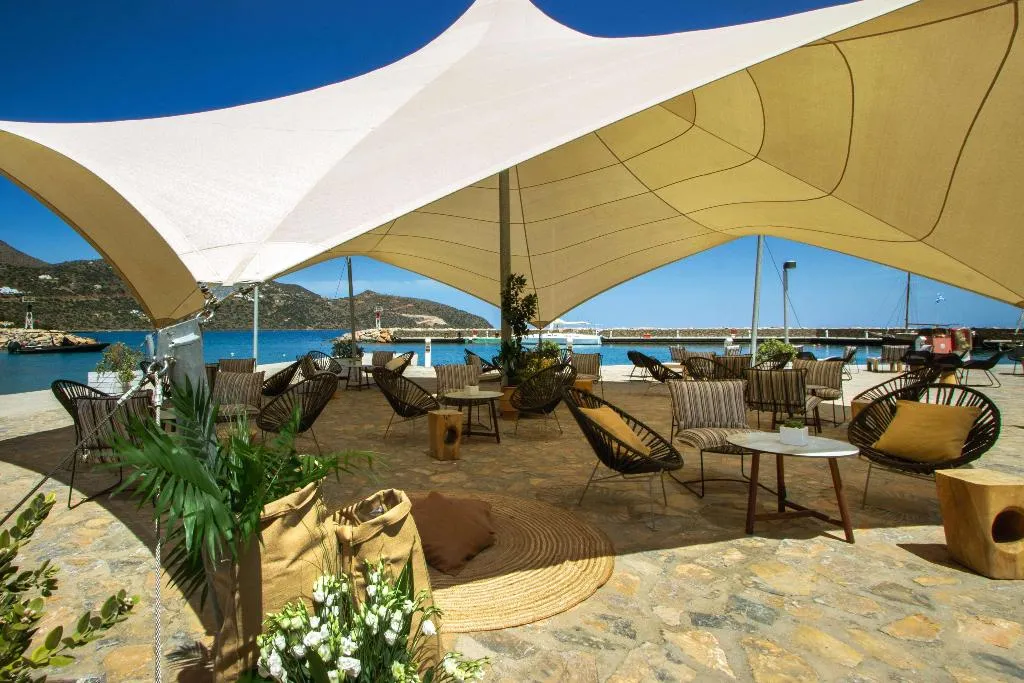Bar, Zeus Eleva Mirabello Bay, Crete