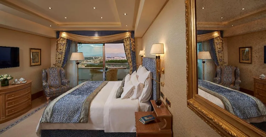 SUITE STANDARD Room, Rome Cavalieri, A Waldorf Astoria Hotel, Rome