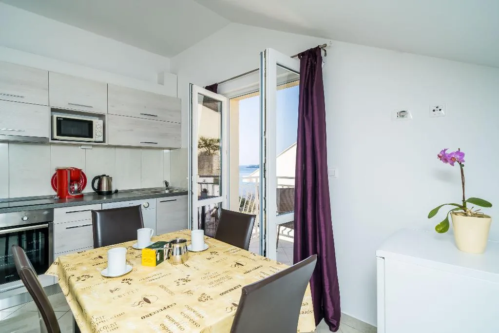 APARTMENT TWO BEDROOMS WITH TERRACE Room, Villa Samba, Dubrovnik