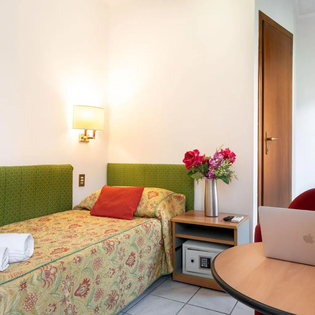 SINGLE CLASSIC Room, Camelia Rooms Venice, Venice