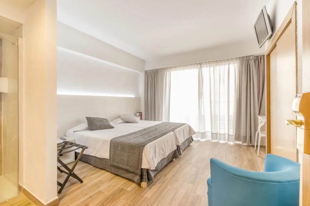 Room, Amic Horizonte, Majorca
