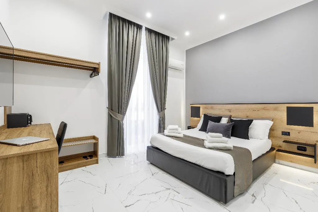 DOUBLE SUPERIOR Room, Sant'Angelo Suites, Naples