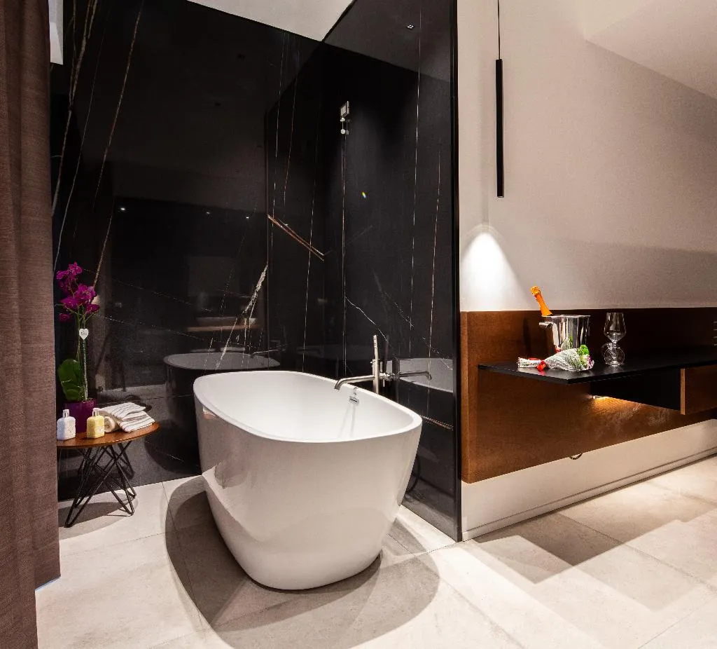 DOUBLE DELUXE Room, The Corner Duomo Hotel, Naples