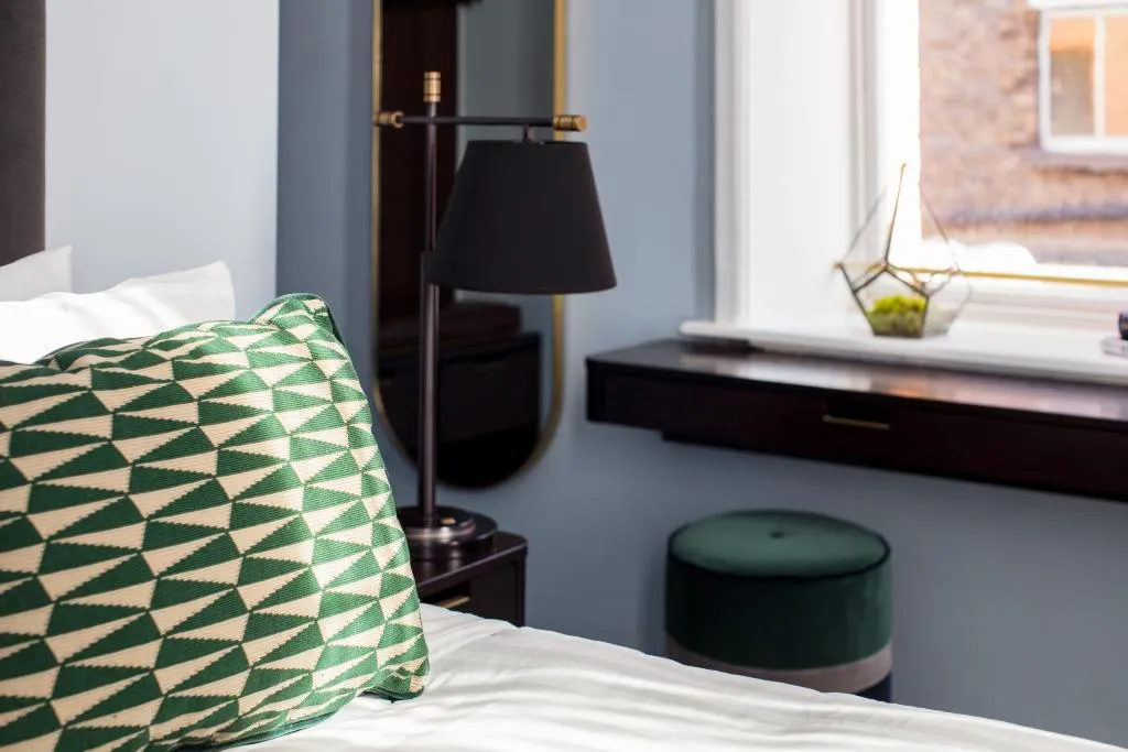 DOUBLE STANDARD Room, The Wilder Townhouse, Dublin
