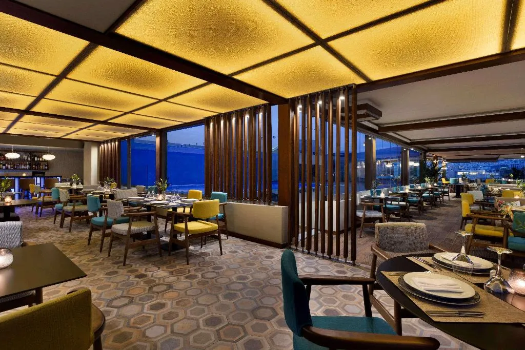Bar, Wyndham Grand Athens, Athens