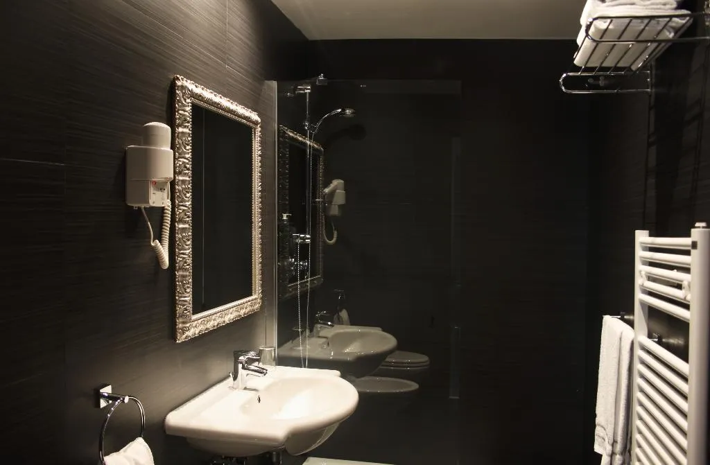 DOUBLE SINGLE USE STANDARD Room, c-hotels Club, Florence