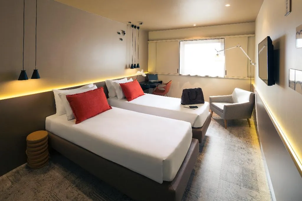 Double or Twin STANDARD Room, Mercure Porto Centro Santa Catarina, Porto