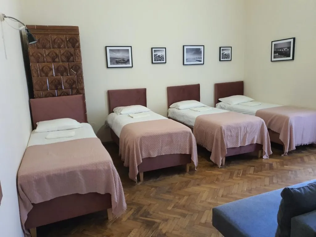 FAMILY ROOM GARDEN VIEW Room, HELLO Aparthotel, Krakow