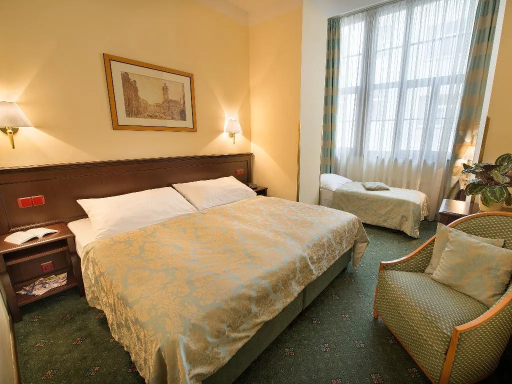 DOUBLE CAPACITY 3 Room, EA Hotel DownTown, Prague