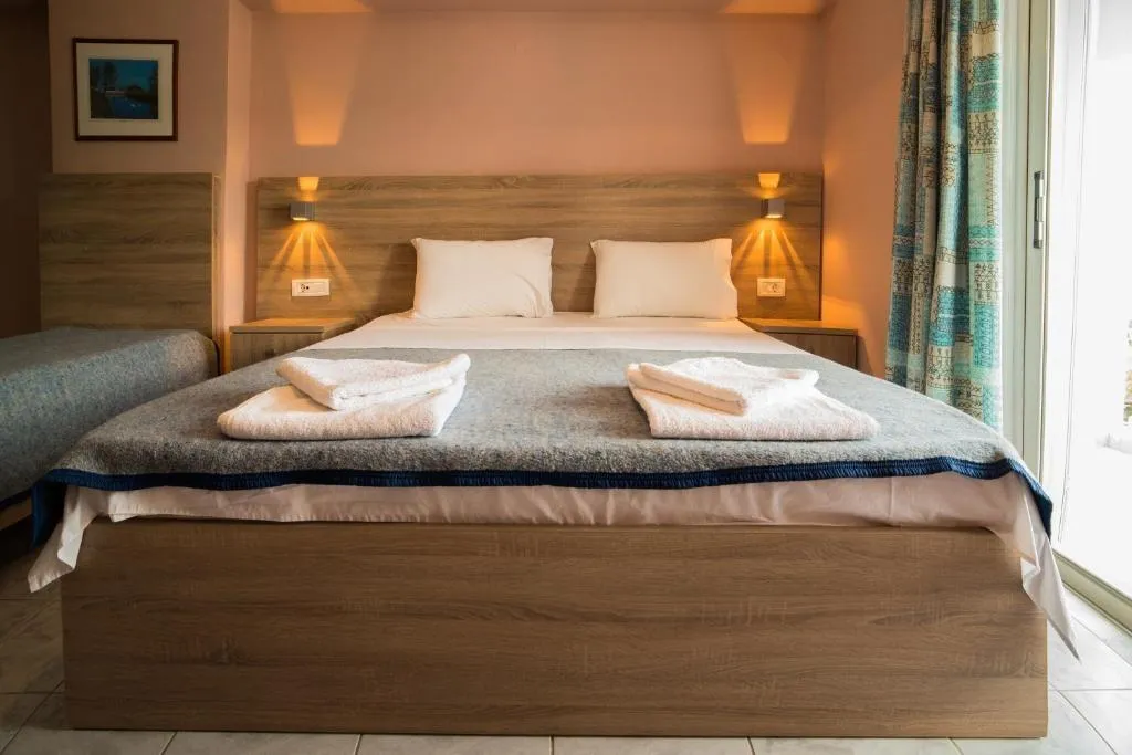TRIPLE ONE BEDROOM Room, Clear Horizon, Zante