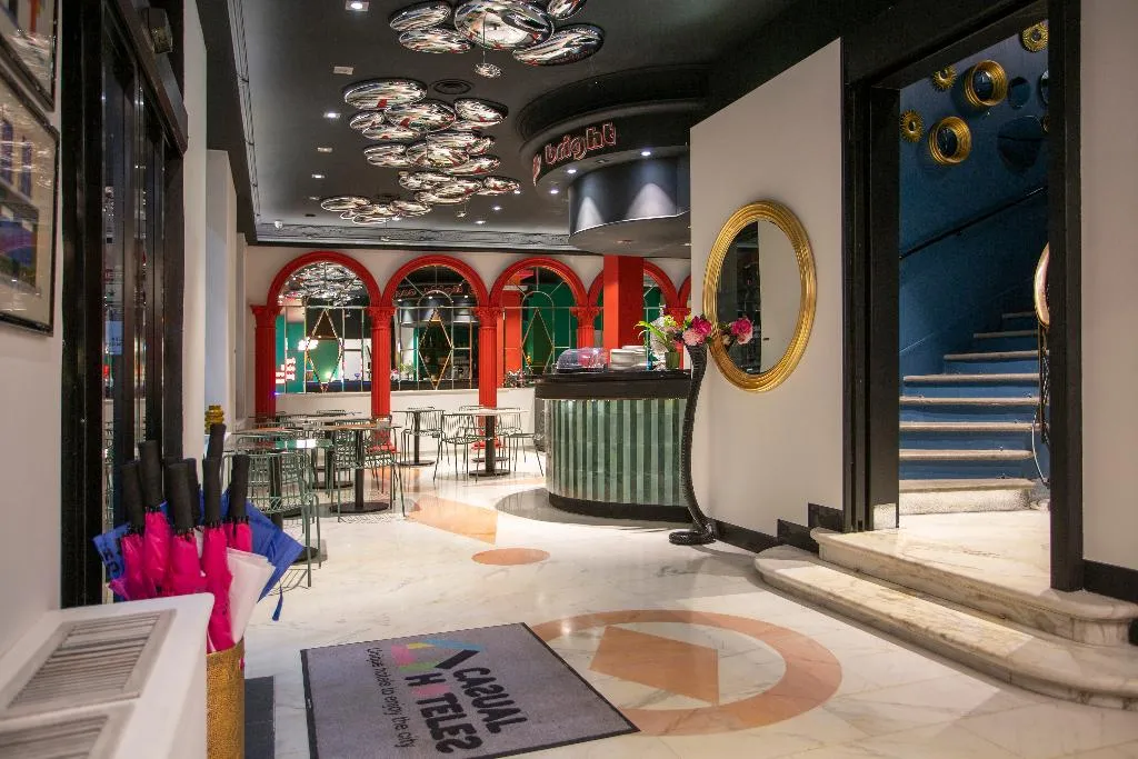 Lobby, Casual Eclettico Milano, Milan