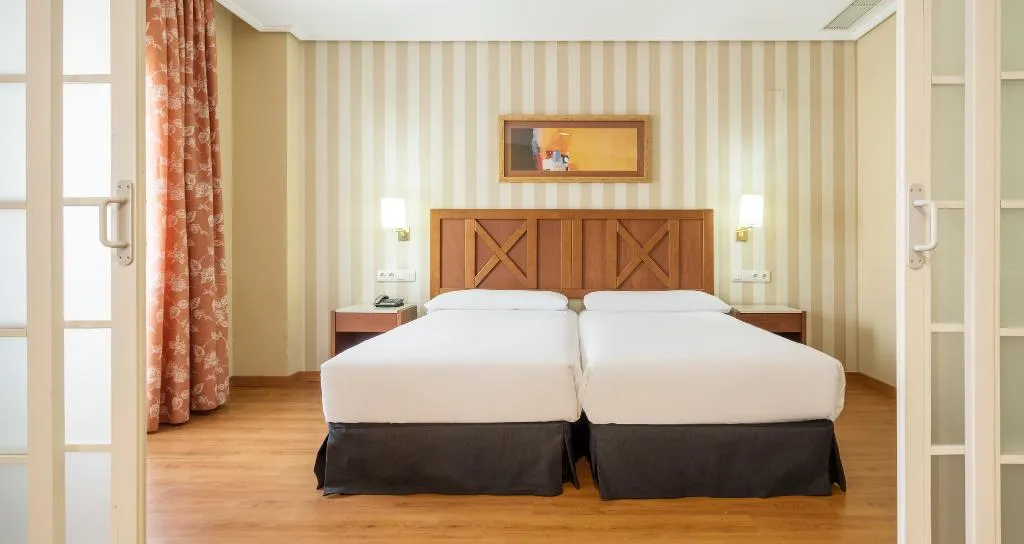 FAMILY ROOM STANDARD Room, Ilunion Alcora Sevilla, Seville
